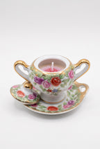 Bougie dans petite soupière en porcelaine