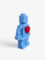 Bougie robot bleu coeur rouge, design original et amusant